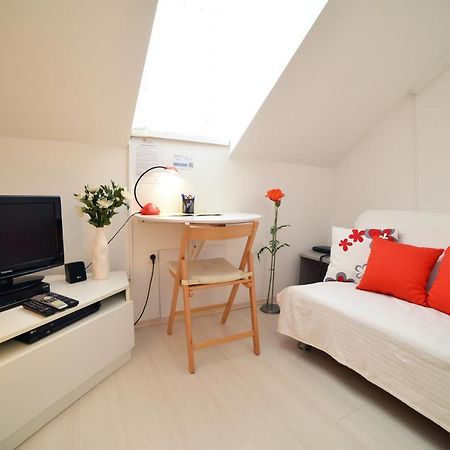 Studio Apartment White Zagreb Luaran gambar