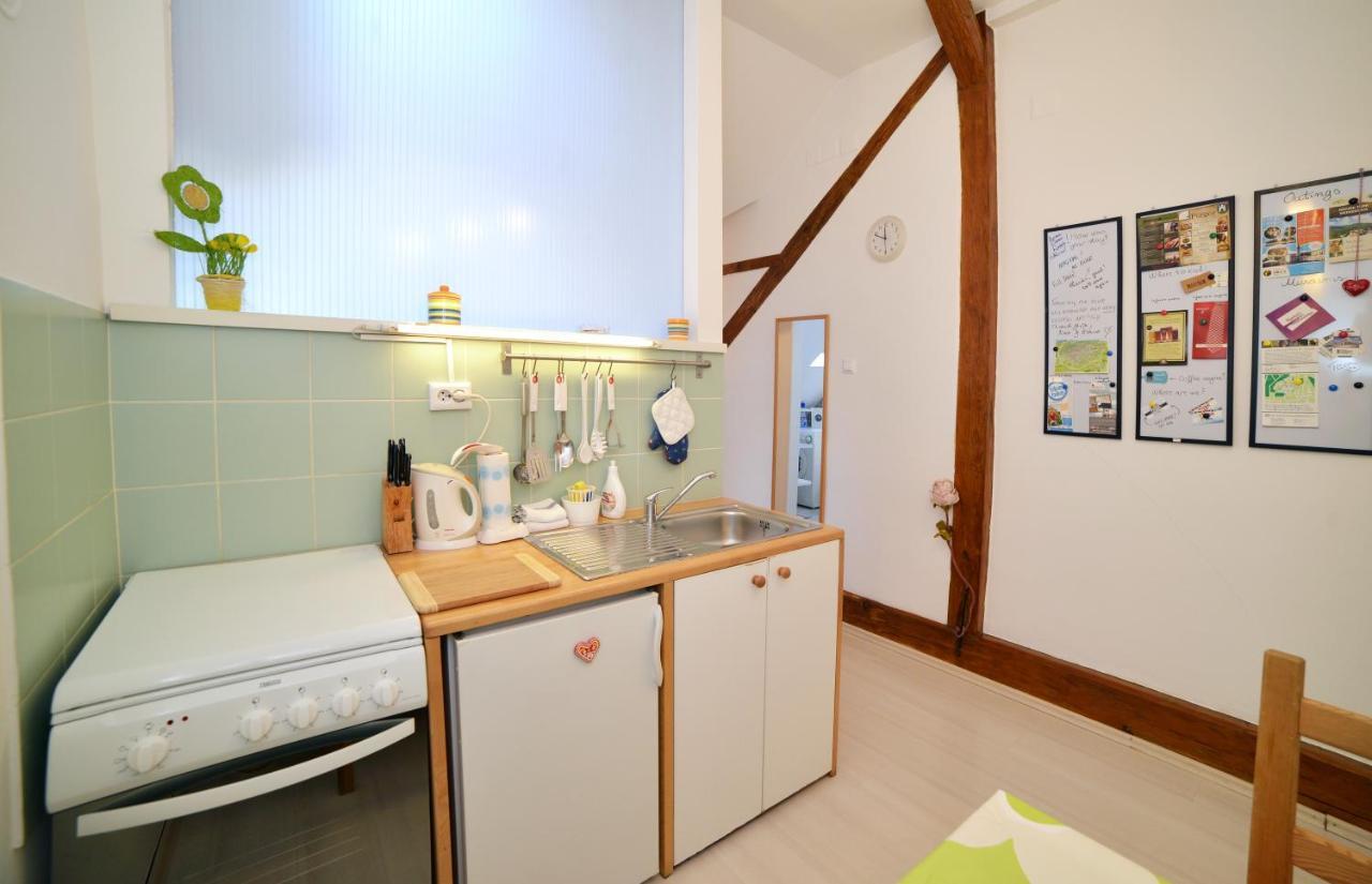 Studio Apartment White Zagreb Luaran gambar